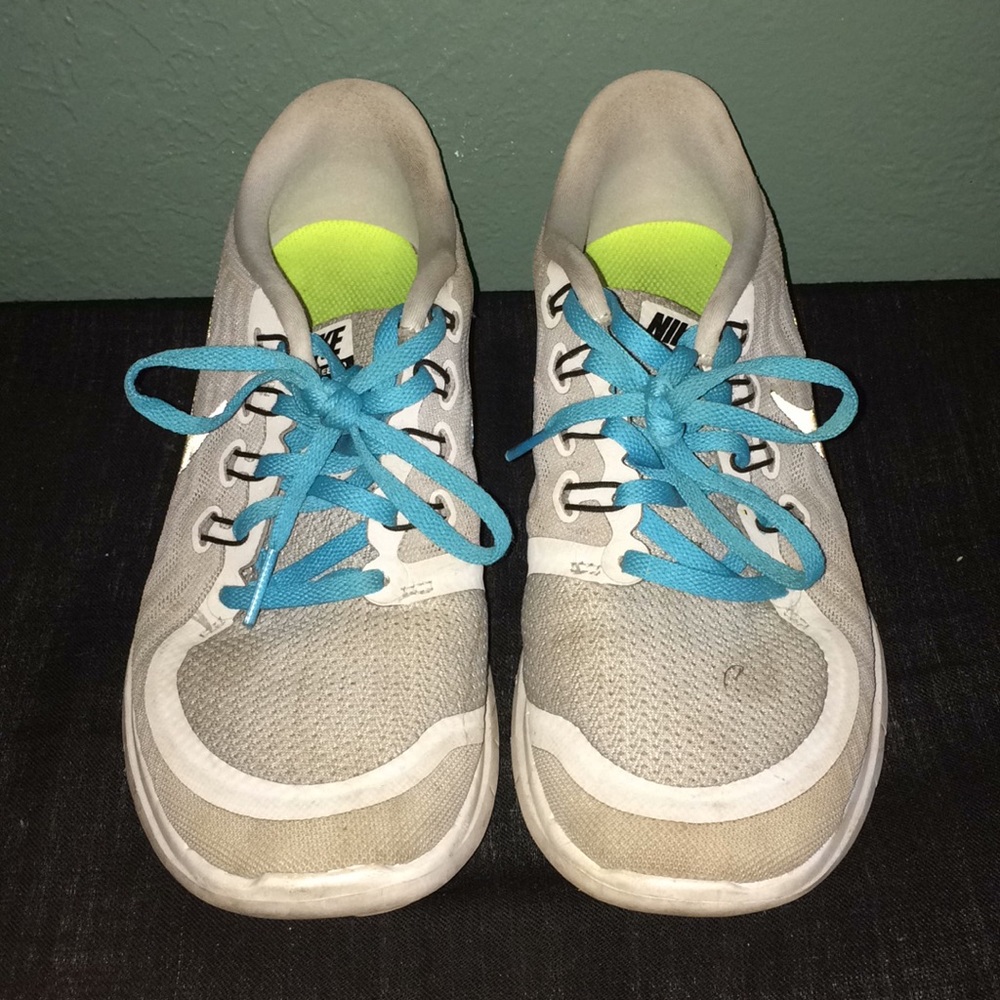 White Nike Free 5.0